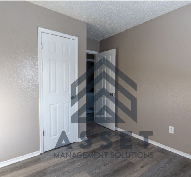 Foto del edificio - 4825 S Fairmont Ave