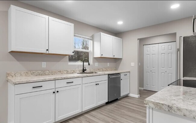 Foto del edificio - 302 Susong Dr