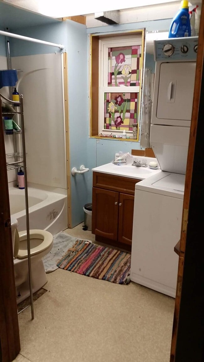 Foto del edificio - 1015 E Bradley St