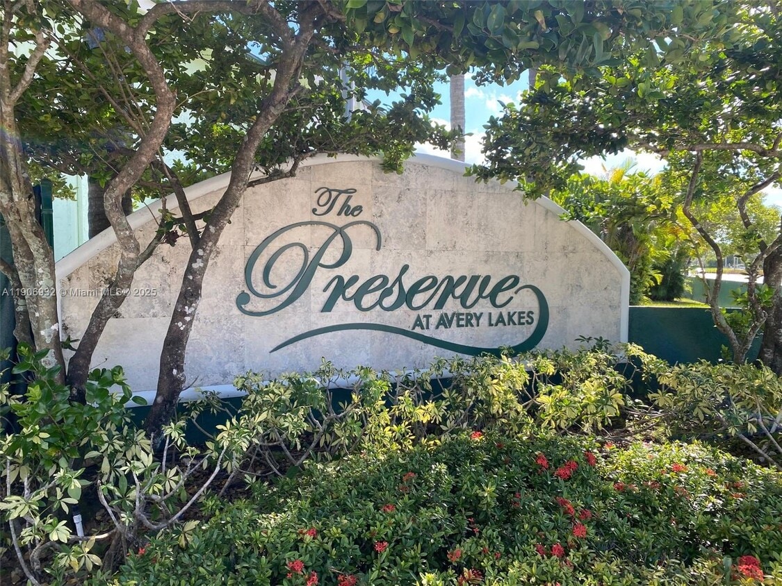 Primary Photo - 4090 N Pine Island Rd