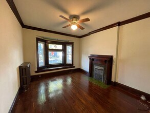 Building Photo - 176 Rosedale St