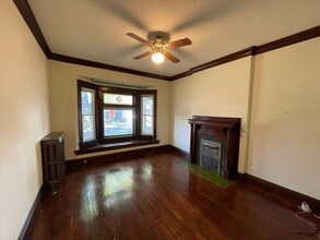 Building Photo - 176 Rosedale St