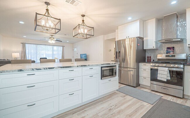 Building Photo - 418 Shannon Lee St