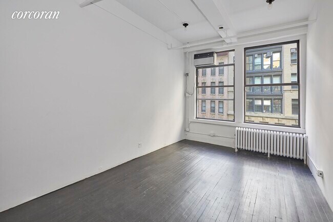 Building Photo - 134 W 26th St