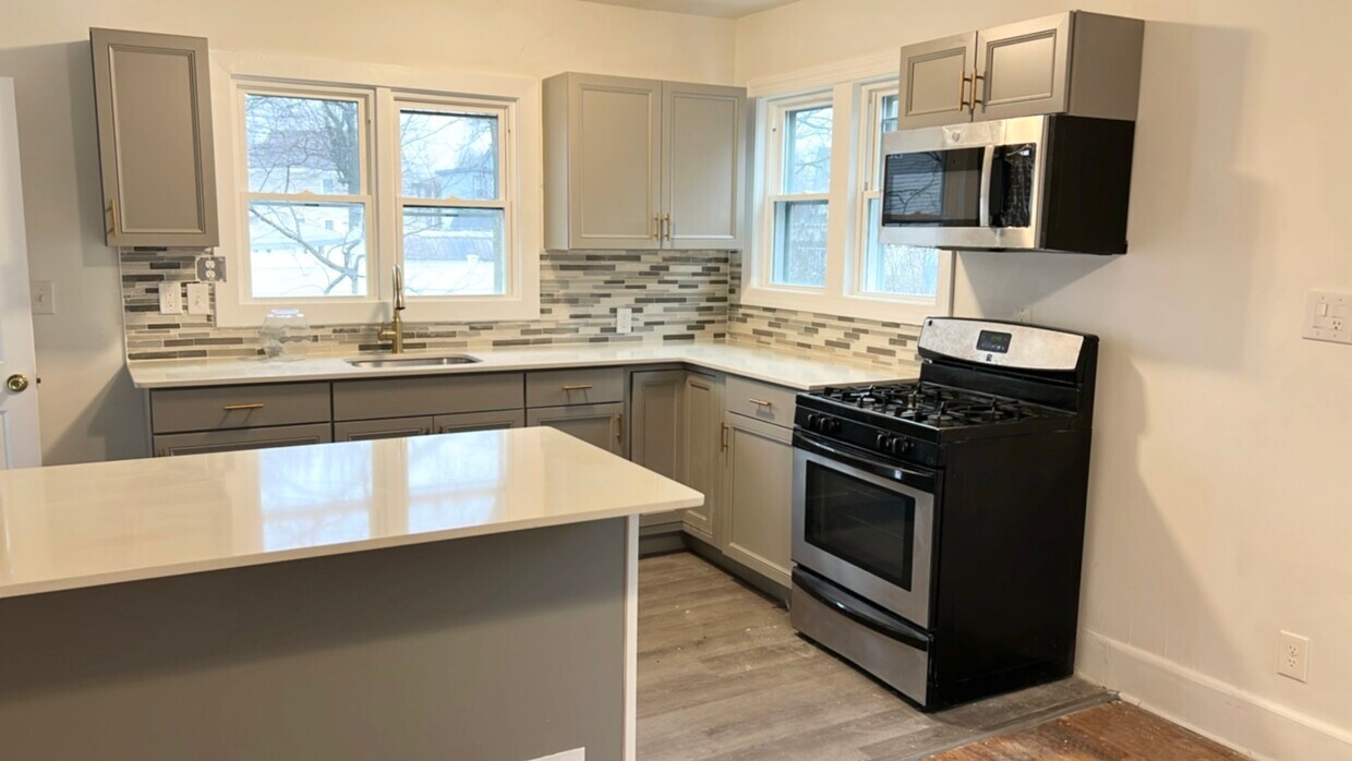 202 W 6th St, Palmyra, NJ 08065 House Rental in Palmyra, NJ