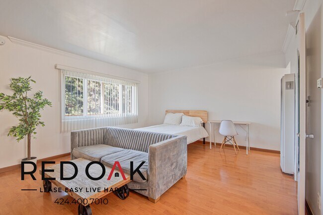 Building Photo - 6 Weeks FREE ~ Sunlit Studio with Contempo...