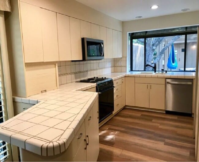 Building Photo - 4724 Quail Meadow Way