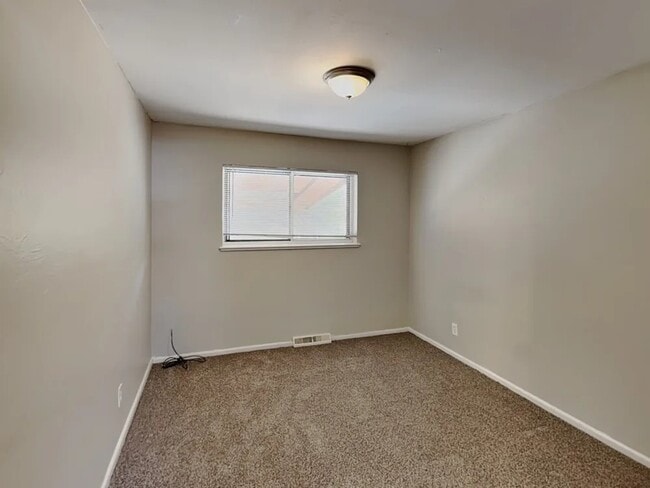 Building Photo - 8012 Stuart Pl