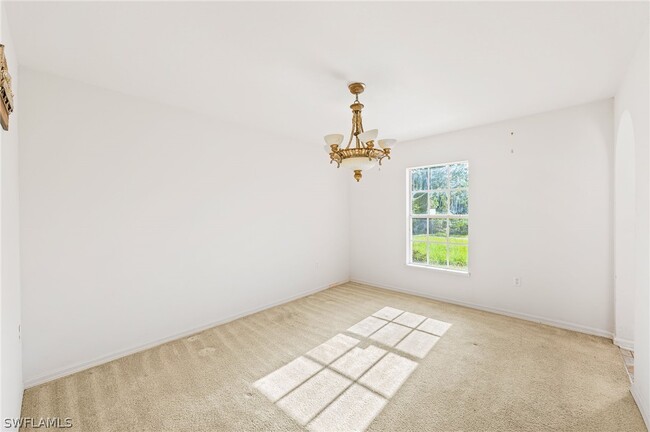 Building Photo - 312 Lenz Ave