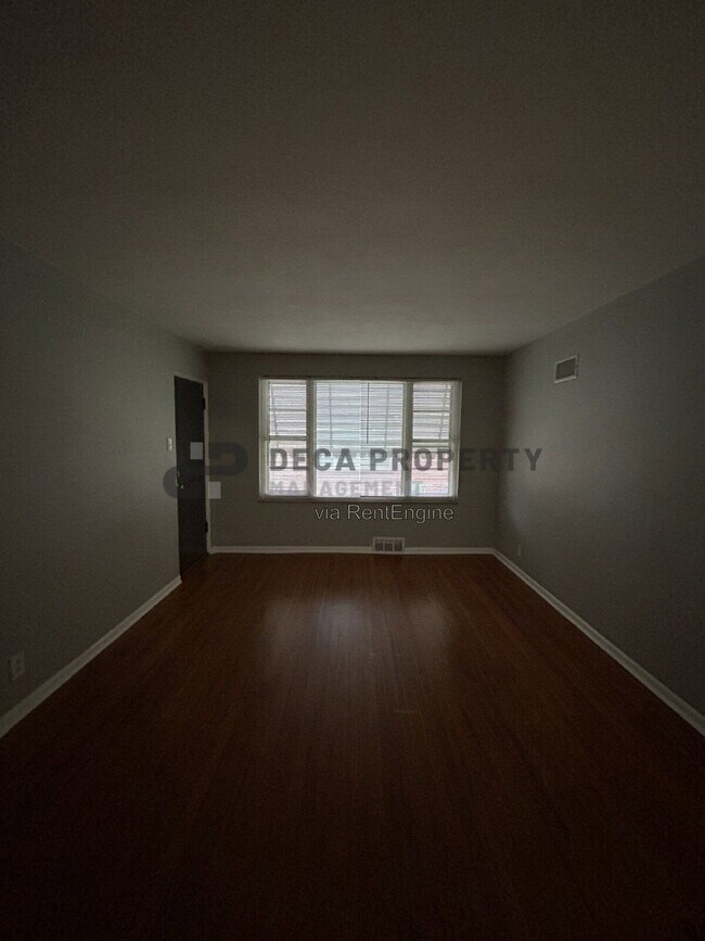 Foto del edificio - 3955 Jamieson Ave