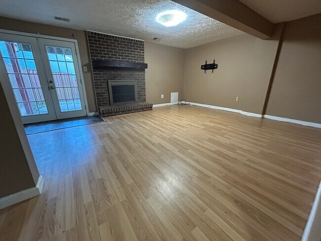 Foto del edificio - 8551 Castlemill Cir