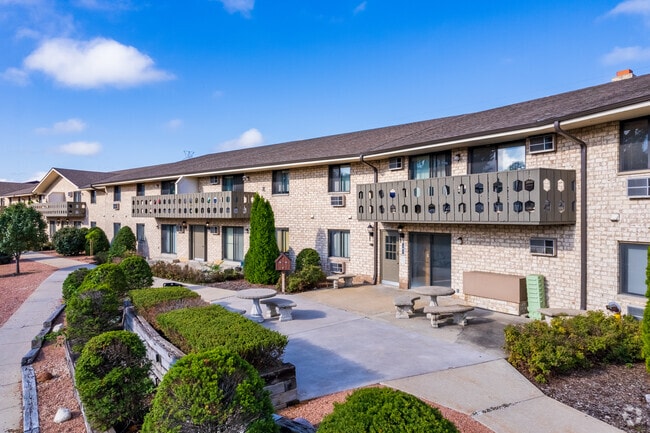 Building Photo - Central Park Apartments