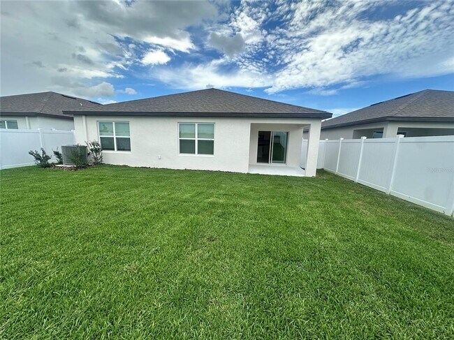 Foto del edificio - 3764 Benham Rise Rd