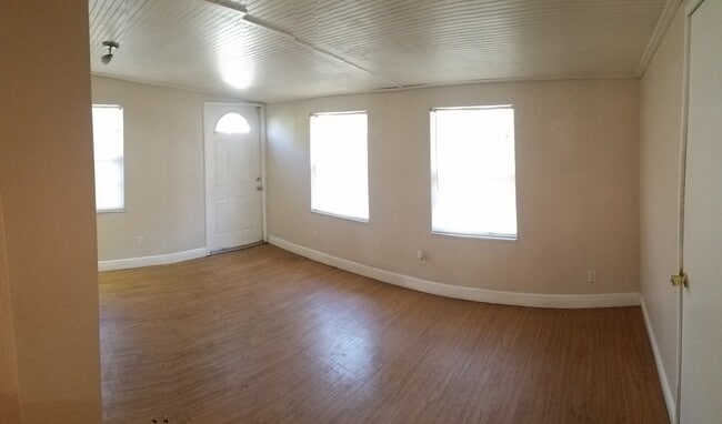 Photo - 4190 NW 11th Ave House