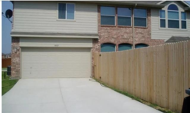 Foto del edificio - 8052 Peacock Ln