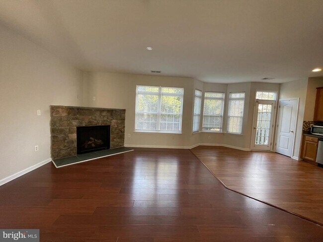 Foto del edificio - 314 Kintyre Ln