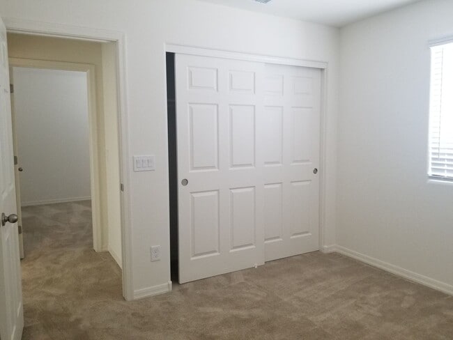 Great Home in Gated Community - Great Home in Gated Community