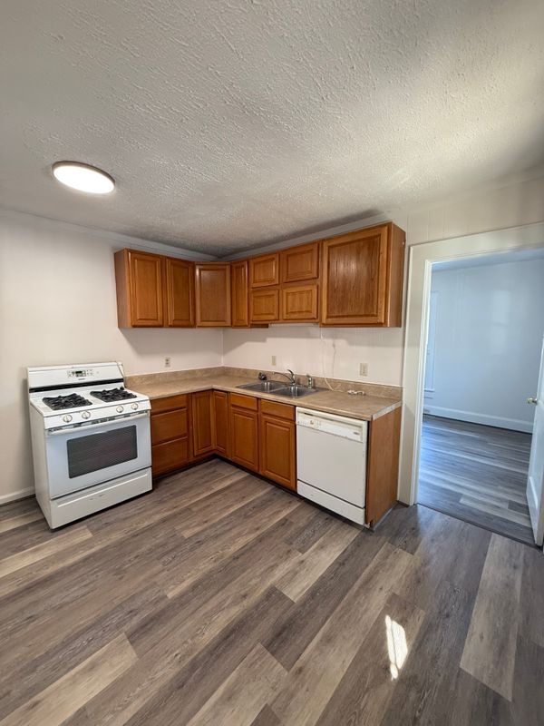 Foto del edificio - 328 W Bingham St