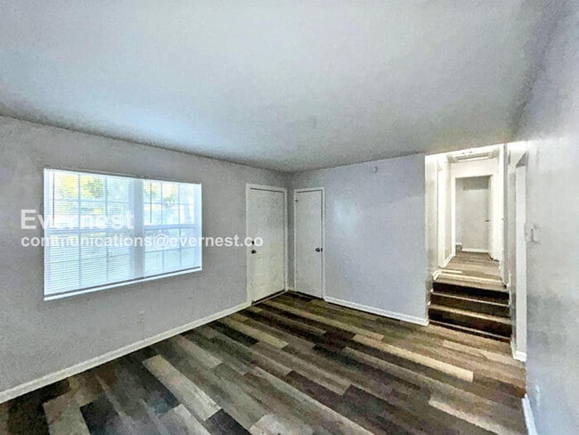 Foto del edificio - 4620 Sunnybrook St