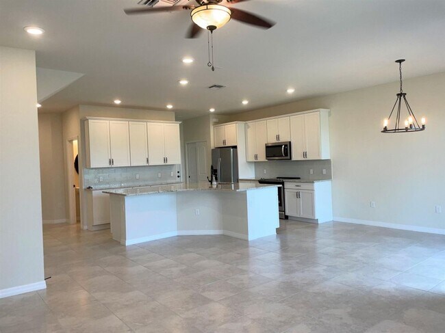 Foto del edificio - 4464 San Fratello Cir