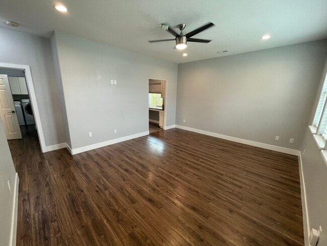 Building Photo - Richland House For Lease