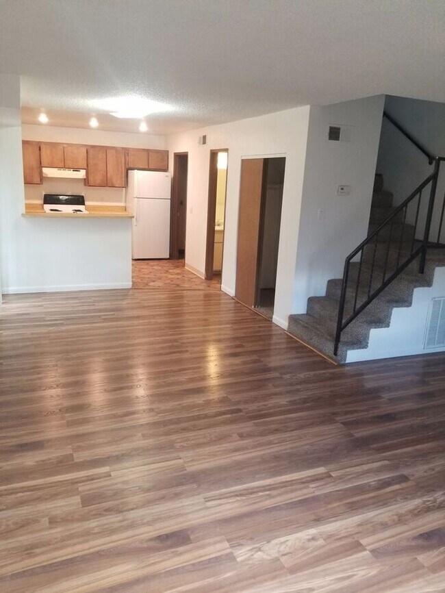 Foto del edificio - 2 Bedroom town home in Sparks!