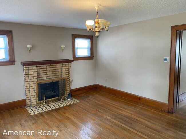 Building Photo - 2 br, 1 bath House - 812 Weaver Pike
