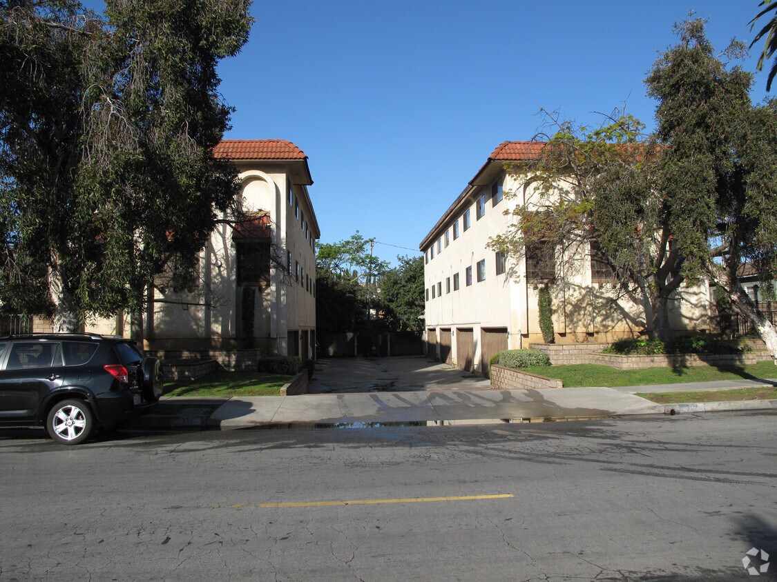 Foto del edificio - 307-311 S McPherrin Ave