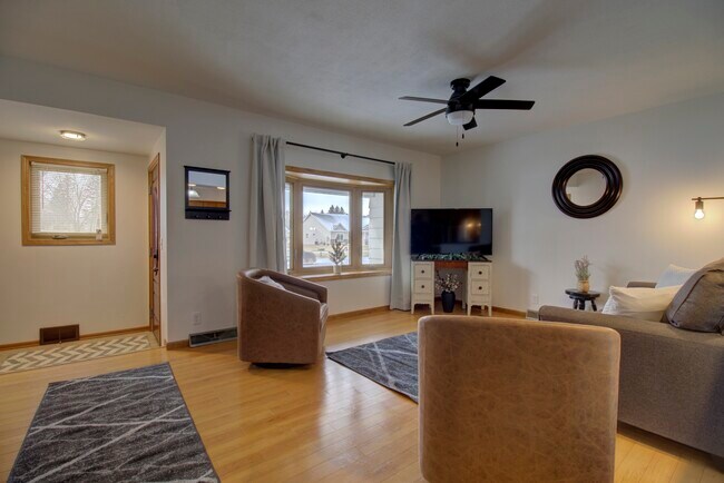 Foto del edificio - 1412 N Park St