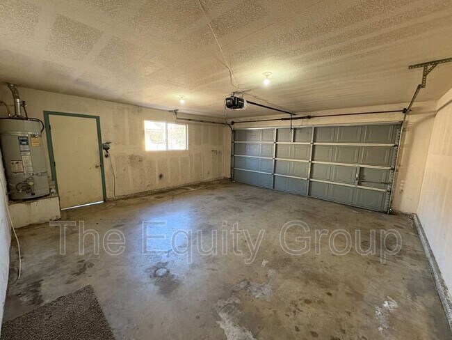 Foto del edificio - 420 Benjamin Ct