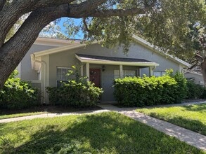 Building Photo - 11771 Raintree Dr
