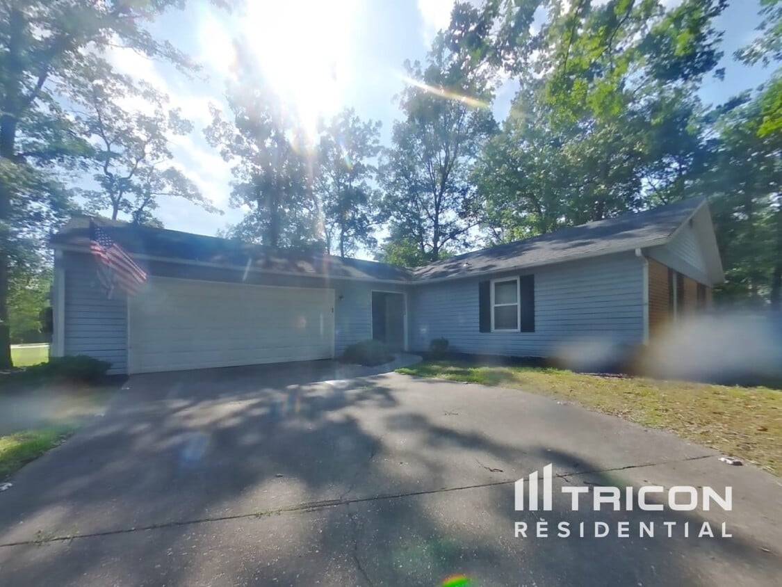 Primary Photo - 1203 Addison Ct