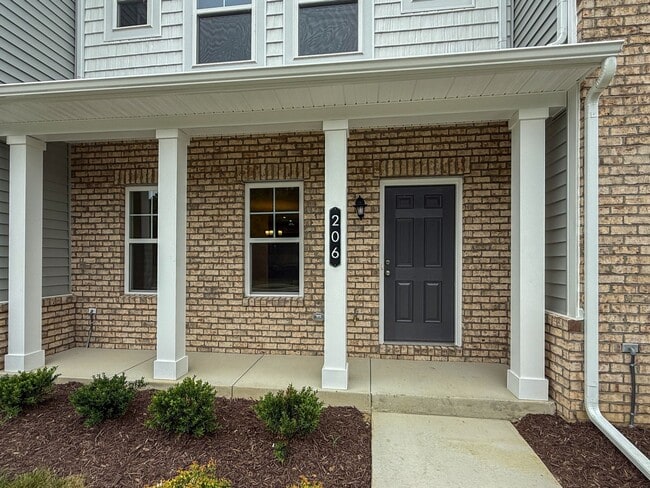 Building Photo - Brand-New 3-Bedroom Townhome in Sandston –...