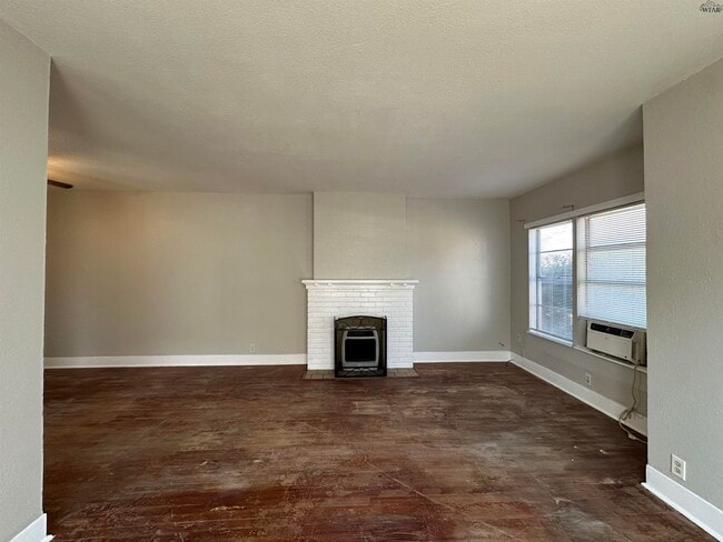 Foto del edificio - 1657 Keeler Ave