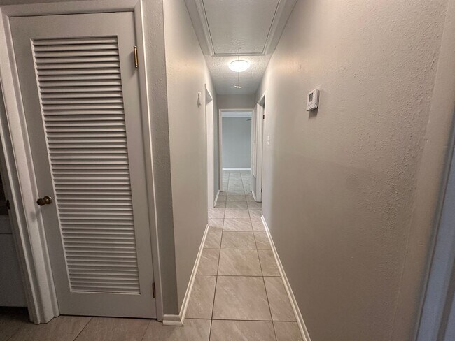 Foto del edificio - 3/2 Spacious Home in Sulphur