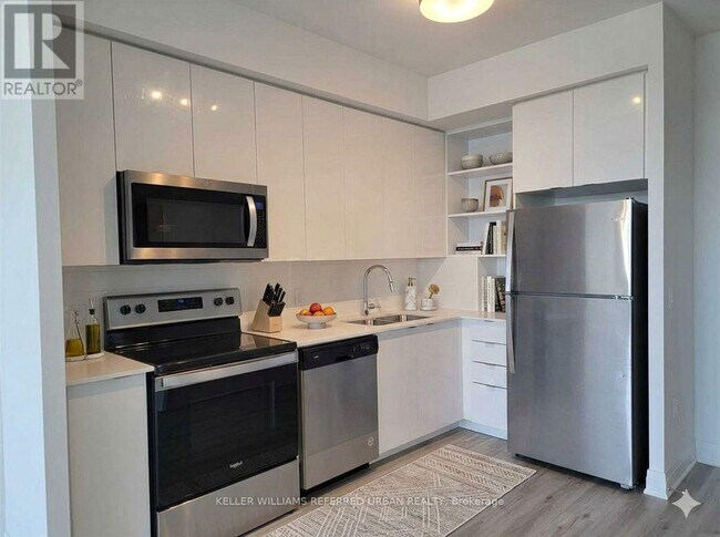 Photo du bâtiment - 3220 Sheppard Ave E