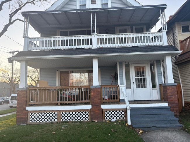 Foto del edificio - 1944 W 73rd St