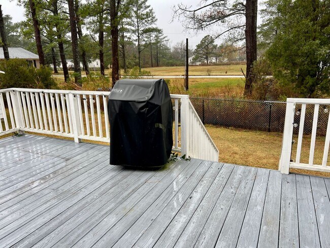 Foto del edificio - 3 Bed 1.5 Bath House in Belhaven