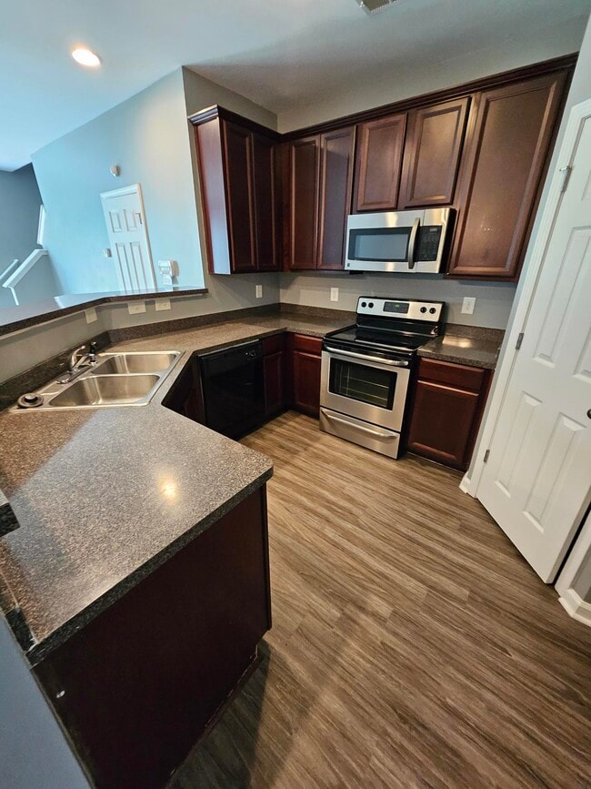 Building Photo - 3398 Sable Elm Ct