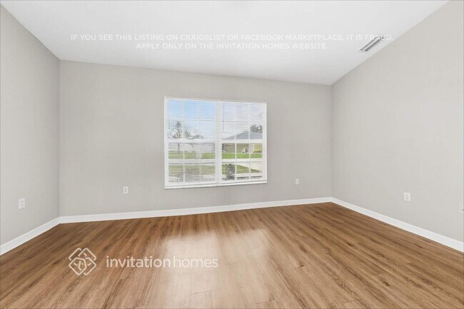 Foto del edificio - 505 Seven Oaks St