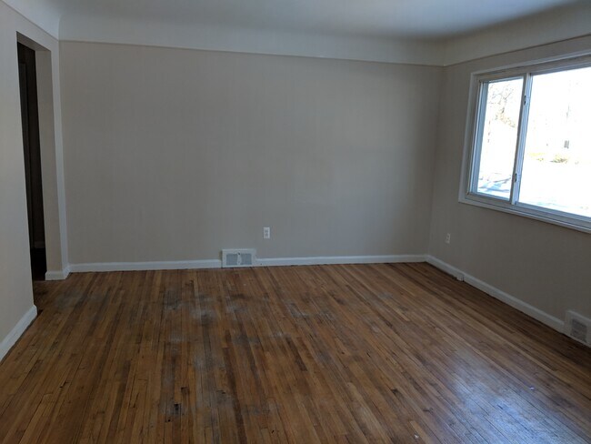 Living Room - 21161 Kipling St