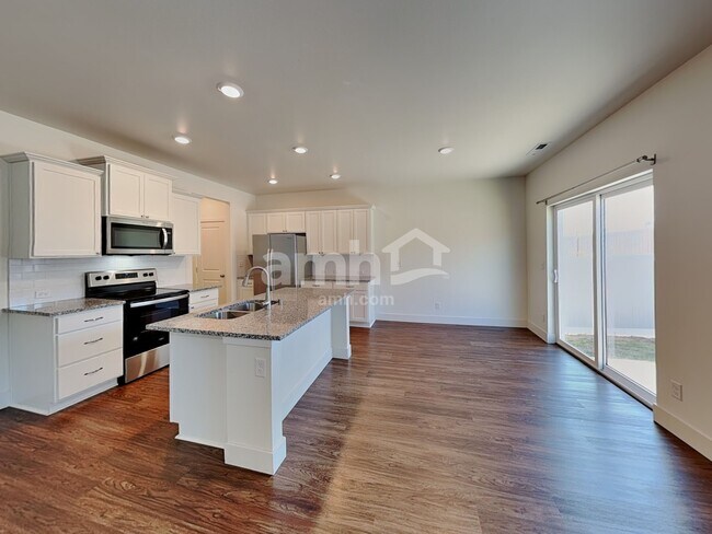 Foto del edificio - 6921 35th Pl NE