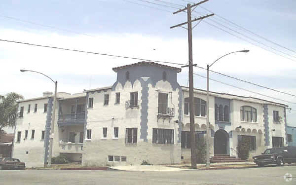 Foto principal - 803 Forest Ave