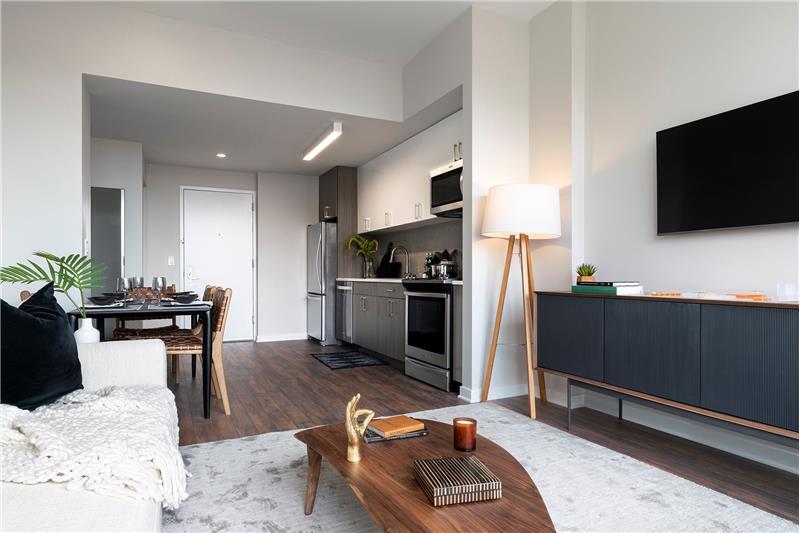 Foto principal - 215 Grove St