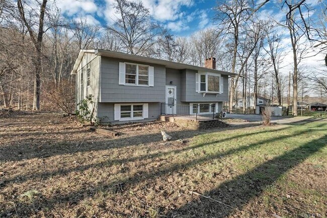 Building Photo - 170 Clove Rd