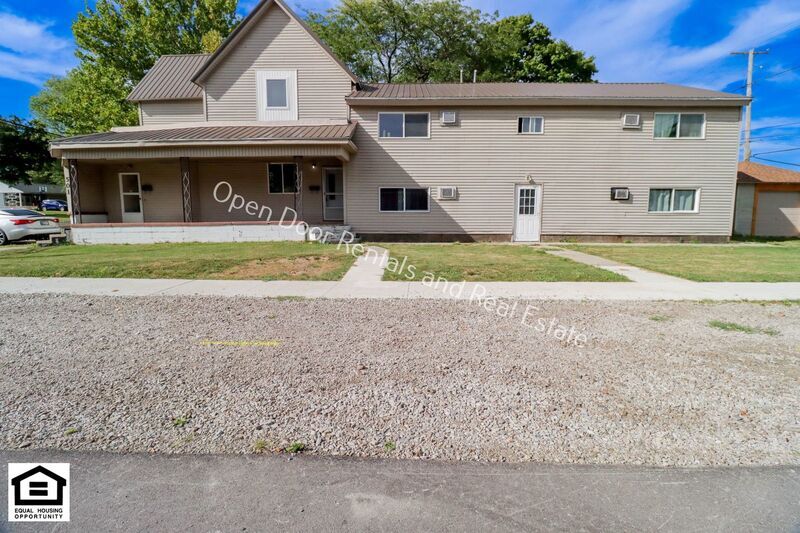 Foto principal - 501 N Broadway St