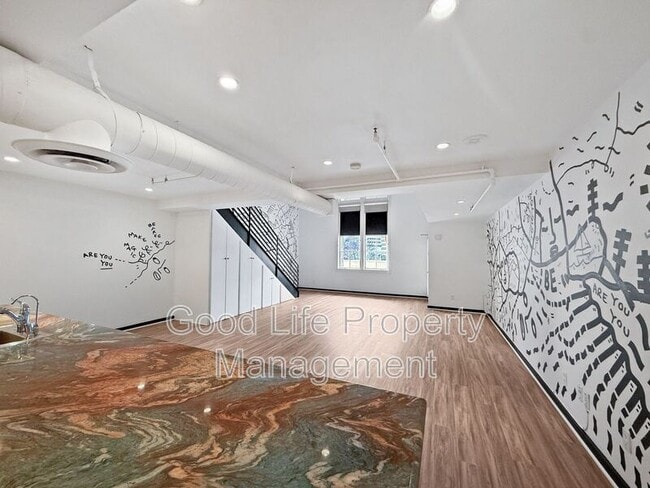 Foto del edificio - 702 Ash St