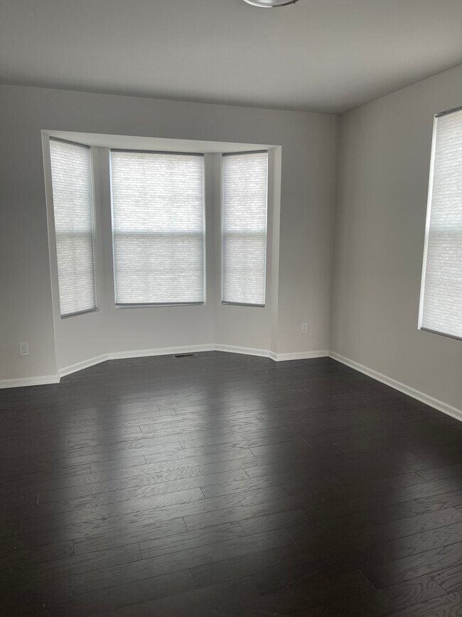 Foto del edificio - 49611 Cherry Hill Rd
