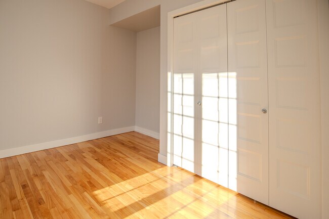 Photo du bâtiment - Newly renovated 2-bedroom apartment in Hull