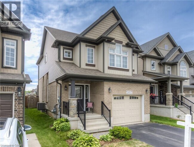 Building Photo - 207 Hardcastle Dr